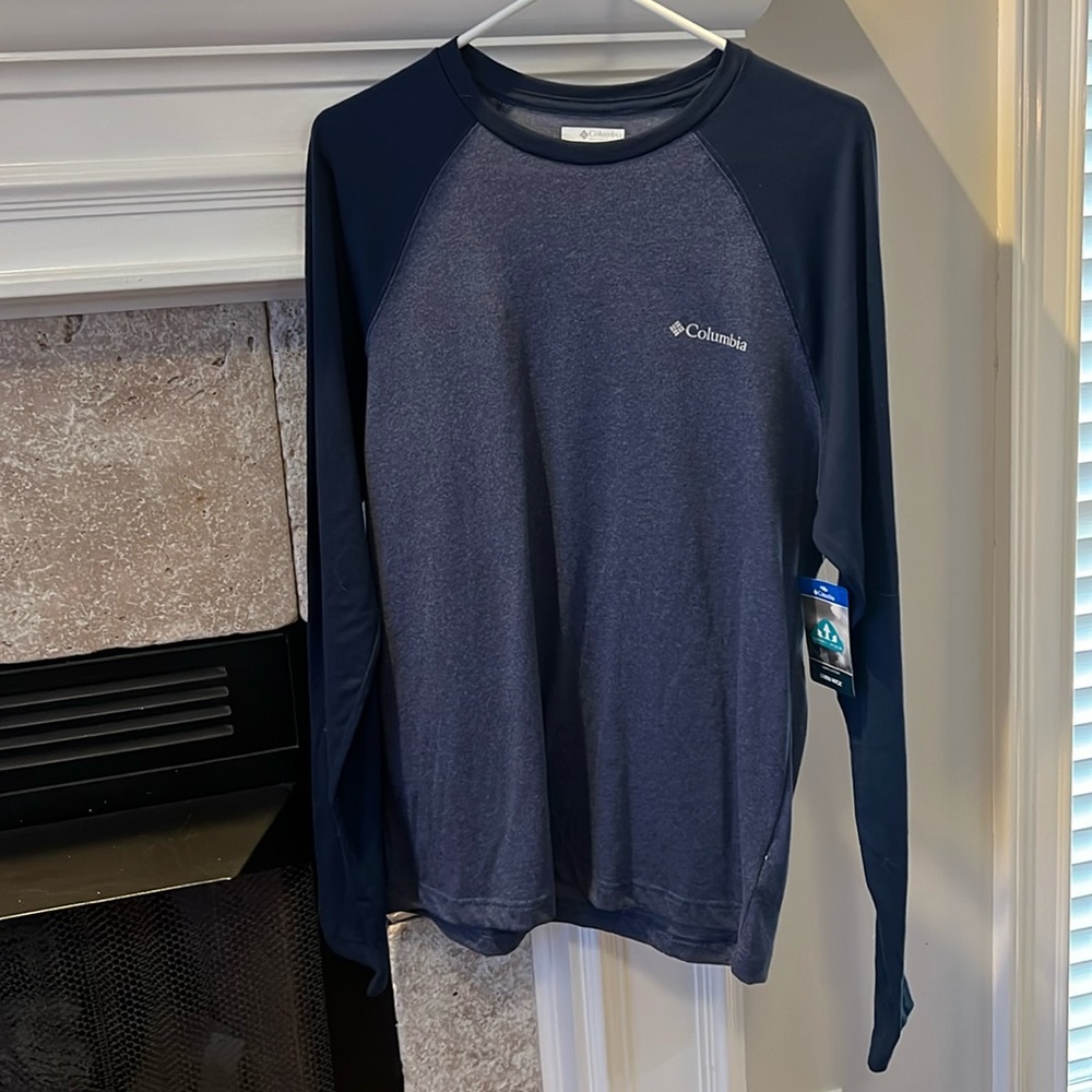 Brand, new men’s Columbia, long sleeve shirts, size small